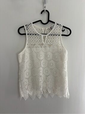 Lace Floral Keyhole White Sleeveless Camisole